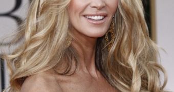 Elle Macpherson says she never had any plastic surgery on her face or body
