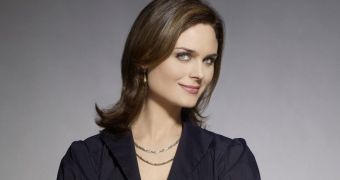 Emily Deschanel asks people to think twice before buying and putting on a wool sweater
