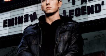 Rapper Eminem stands excellent chances of making the transition to a successful actor, industry insiders believe