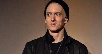 Eminem at the NYC event that got fans worried about his health, looking “haggard and gaunt”