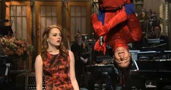 Andy Samberg interrupts Emma Stone's monologue to ask for Spider-Man audition