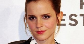 Contrary to online reports, Emma Watson isn’t signed to the “Fifty Shades of Grey” movie adaptation