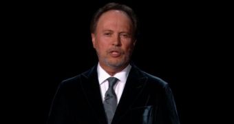 Billy Crystal pays tribute to his good friend, the late Robin Williams, at the Emmys 2014