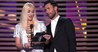 Gwen Stefani butchers Stephen Colbert’s name at the Emmys 2014
