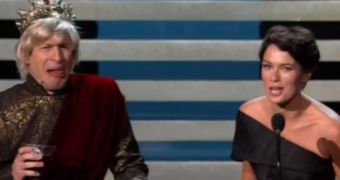 Emmys 2014: King Joffrey Interrupts Lena Headey, Gets No Love – Video