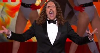 Weird Al Yankovic works his magic on the most famous theme songs on TV at the Emmys 2014