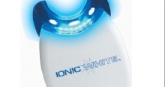 The Ionic Teeth Whitener mouthpiece