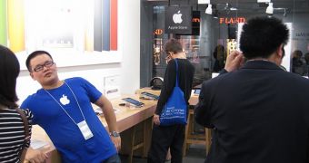 Fake Apple Store, Kunming, China (picture taken when operational)