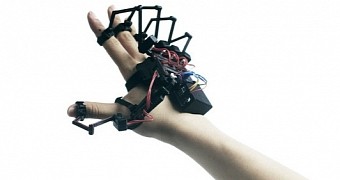 The Dexmo exoskeleton