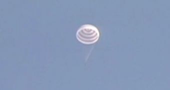 Expedition 30 Crew Lands Safely in Kazakhstan