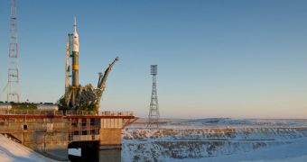 The Soyuz rocket that will carry the second leg of Expedition 30 to the ISS was moved to its launch pad on December 19, 2011