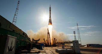 Expedition 31 Trio Reaches the ISS