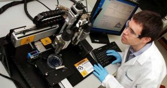 Organovo researcher working with the new, groundbreaking 3D bio-printer