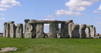 Stonehenge, the prehistoric monument located in the English county of Wiltshire, about 2.0 miles (3.2 km) west of Amesbury and 8 miles (13 km) north of Salisbury