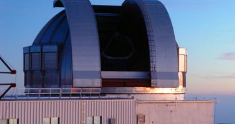 This is the UK Infrared Telescope, in Hawaii.