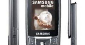 FCC Approves Samsung SGH-D900 - the Thinnest Slider Phone in the World