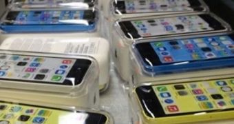 Image used in iPhone 5C giveaway Facebook scam
