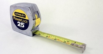 58-year-old dies after falling tape measure smashes into his head