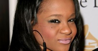 Houston family has staged an intervention to get Bobbi Kristina to rehab, claims report