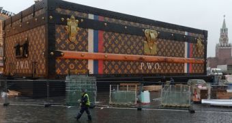 Famous Russian Landmark Denigrated by a Giant Louis Vuitton Trunk