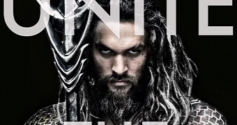 Jason Momoa is Aquaman in first official photo
