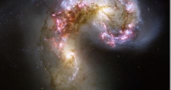 Image of Antennae Galaxies merging