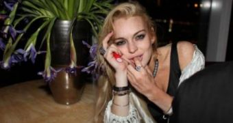 Police visit Lindsay Lohan’s apartment after her father says he’s worried about her and sister Ali