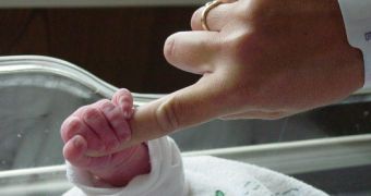 Fathers feel better prepared for the arrival of the first child than mothers do, study reveals