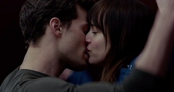 “Fifty Shades of Grey” gets unsurprising R rating, will be vanilla compared to the source material