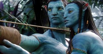 Early reviews say James Cameron’s “Avatar” lives up to the hype, will be a hit at the box-office
