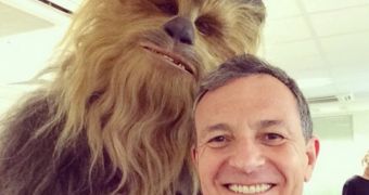 Chewbacca poses for his first photo from “Star Wars: Episode VII”