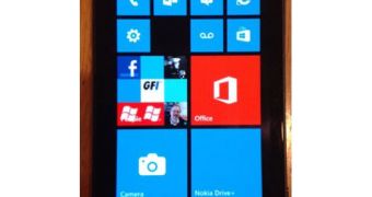 Nokia Lumia 822 (front)