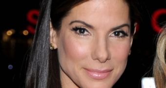 Sandra Bullock is photographed without her wedding ring for the first time since cheating scandal broke