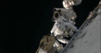 NASA astronaut Rick Mastracchio during a spacewalk to fix the ISS, on December 21, 2013