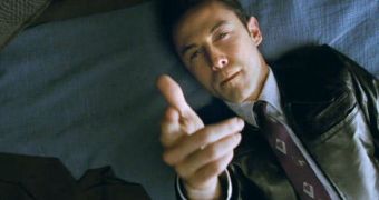 First Teaser Trailer for “Looper” Is Here