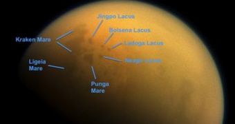 Cassini sees hints of small waves on Punga Mare, Titan's third-largest hydrocarbon lake