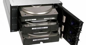 Fit SATA HDDs Inside 5.25-Inch Bays with Icy Dock FlexCage