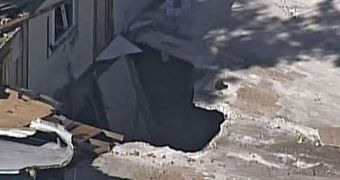 Florida Sinkhole Is Revealed As Victim's Home Is Demolished