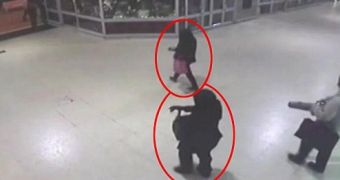 CCTV Footage puts the Muslim attire disguised girl right behind the victim