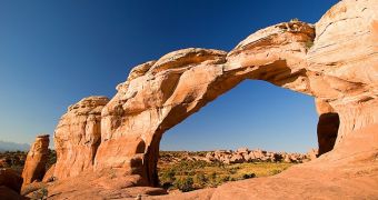 Researchers say sandstone arches are birthed by stress fields, together with wind and rain
