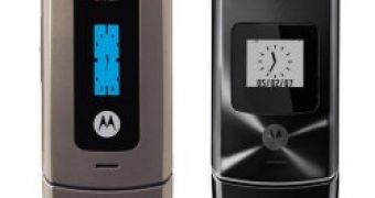 Motorola W380 and W395