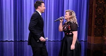Kelly Clarkson's post-pregnancy weight continues to be a hot topic