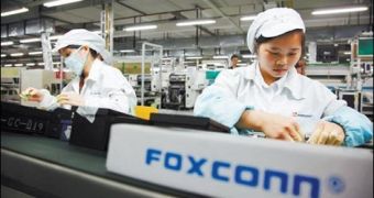 Foxconn Factories Are "First Class", Says FLA President