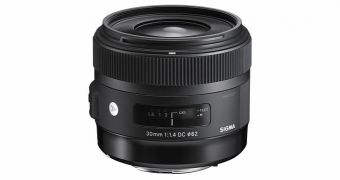 Sigma 30mm f/1.4 DC HSM Art lens