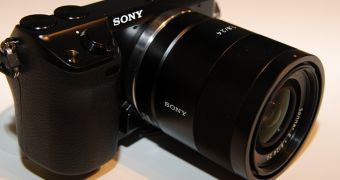 Sony NEX-7 Wi-Fi Camera