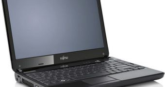 Fujitsu 13.3-inch LifeBook SH531 notebook