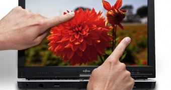 Fujitsu updates the LifeBook T5010 with multitouch interface
