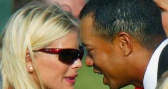 More details emerge on the Tiger Woods and Elin Nordegren scandal, night of the car crash