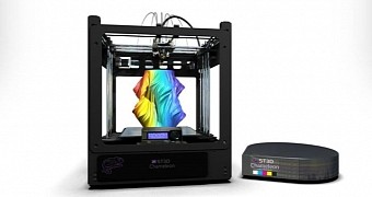 Full Color 3D Printer Released by Something3D