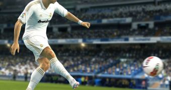 FullControl, Player ID and ProActive AI Detailed for Pro Evolution Soccer 2013
